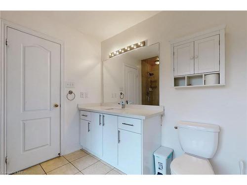 321 Bussel Crescent, Milton, ON - Indoor Photo Showing Bathroom