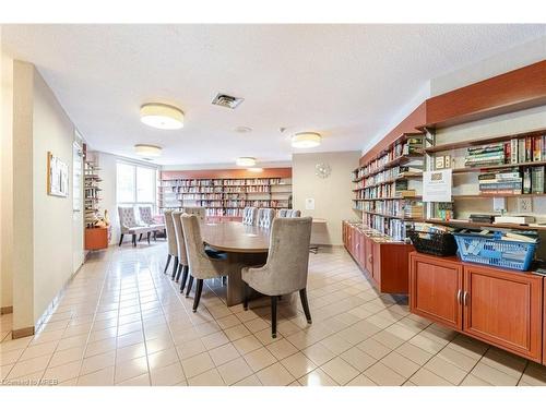 1605-55 Kingsbridge Garden Circle, Mississauga, ON - Indoor Photo Showing Dining Room