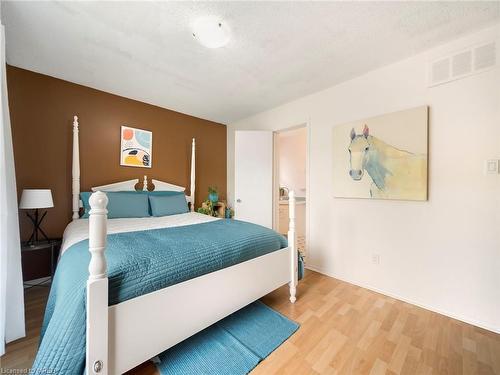 3976 Woodland Drive, Ramara, ON - Indoor Photo Showing Bedroom