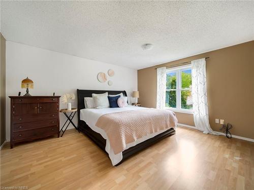 3976 Woodland Drive, Ramara, ON - Indoor Photo Showing Bedroom
