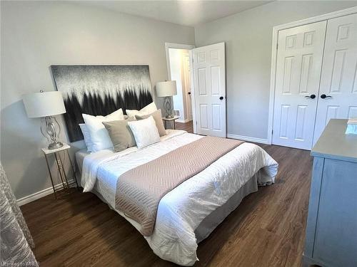 116 Golden Boulevard E, Welland, ON - Indoor Photo Showing Bedroom