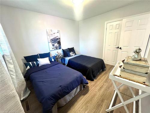 116 Golden Boulevard E, Welland, ON - Indoor Photo Showing Bedroom