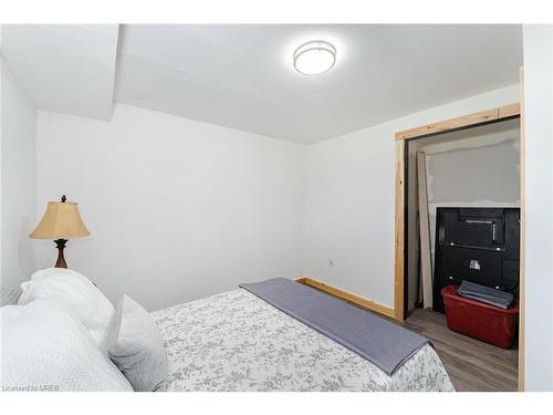 360537 Road 160, Flesherton, ON - Indoor Photo Showing Bedroom
