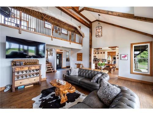 21 Blue Bay Lane, Kawartha Lakes, ON - Indoor Photo Showing Living Room