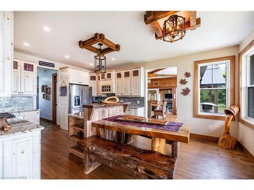 21 Blue Bay Lane, Kawartha Lakes, ON - Indoor Photo Showing Other Room