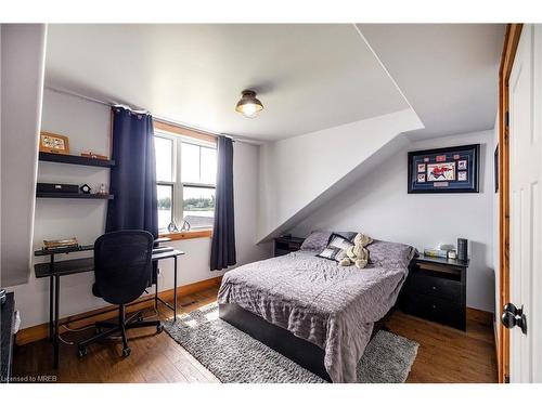 21 Blue Bay Lane, Kawartha Lakes, ON - Indoor Photo Showing Bedroom