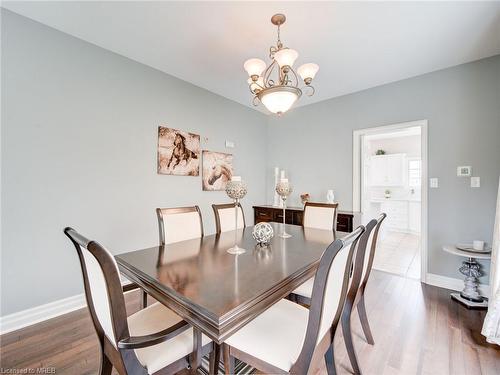 2547 Armour Crescent, Burlington, ON - Indoor Photo Showing Dining Room
