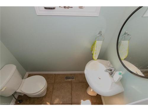 2093 Swanfield Street, Kingston, ON - Indoor Photo Showing Bathroom