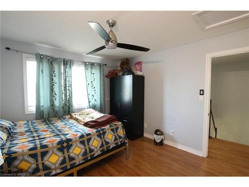 2093 Swanfield Street, Kingston, ON - Indoor Photo Showing Bedroom
