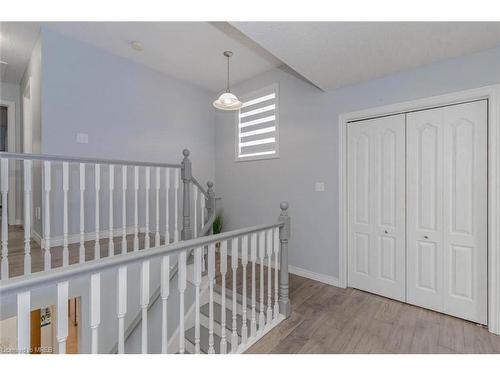 39 Washburn Drive, Guelph, ON - Indoor Photo Showing Other Room