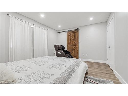 1050 Kimball Crescent, London, ON - Indoor Photo Showing Bedroom