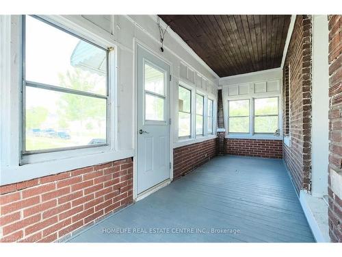 1004 Oak Street, Windsor, ON - Indoor Photo Showing Other Room