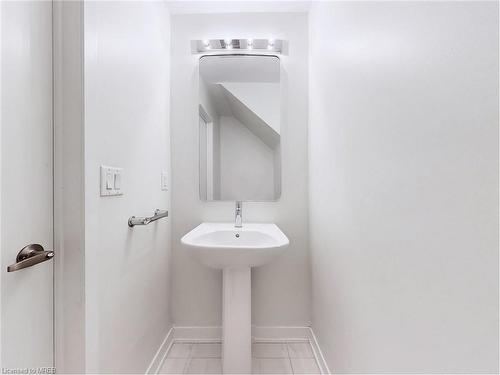 27-3405 Ridgeway Drive, Mississauga, ON - Indoor Photo Showing Bathroom