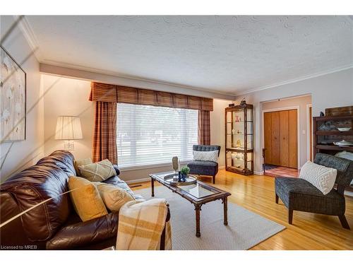 183 Mcmurchy Avenue, Brampton, ON - Indoor Photo Showing Living Room