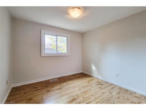 493 Brigadoon Drive, Hamilton, ON - Indoor Photo Showing Other Room