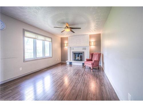 119 Wendy Court, Cambridge, ON - Indoor Photo Showing Living Room With Fireplace