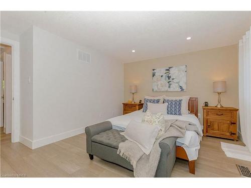 28-399 Vodden Street, Brampton, ON - Indoor Photo Showing Bedroom