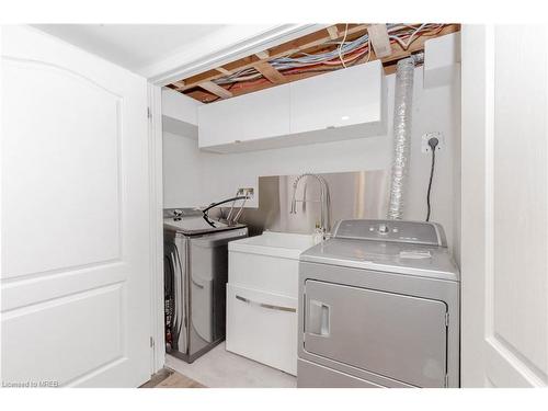 28-399 Vodden Street, Brampton, ON - Indoor Photo Showing Laundry Room
