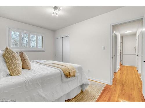 2 Anderson Street, St. Catharines, ON - Indoor Photo Showing Bedroom