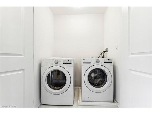 16-448 Blackburn Drive, Brantford, ON - Indoor Photo Showing Laundry Room