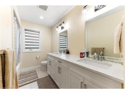 82 Optimist Drive, Talbotville, ON - Indoor Photo Showing Bathroom