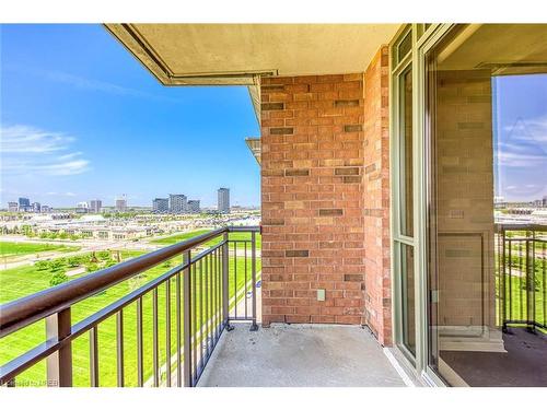 1111-2379 Central Park Drive, Oakville, ON - Outdoor With Balcony With Exterior