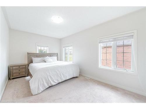 351 Royal West Drive Drive, Brampton, ON - Indoor Photo Showing Bedroom