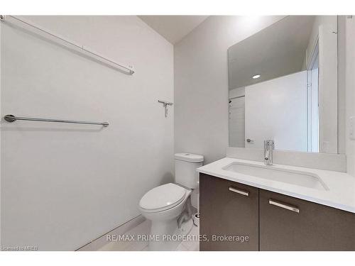 2805-30 Roehampton Avenue, Toronto, ON - Indoor Photo Showing Bathroom