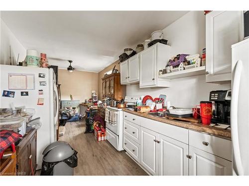 207 Beaver Street, Thorold, ON - Indoor Photo Showing Kitchen