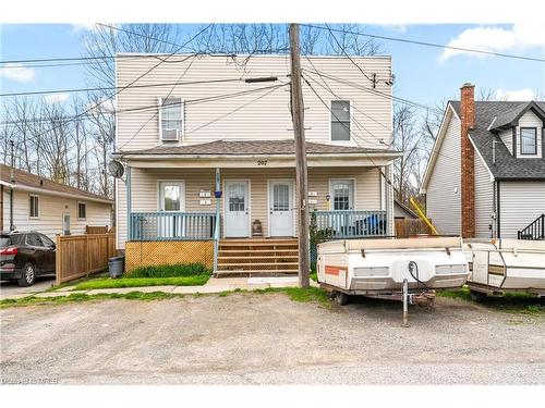 207 Beaver Street, Thorold, ON - Outdoor With Deck Patio Veranda