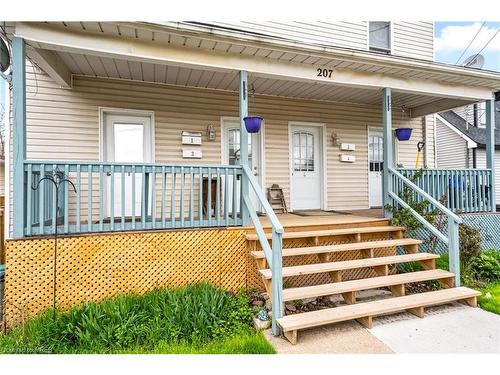 207 Beaver Street, Thorold, ON - Outdoor With Deck Patio Veranda