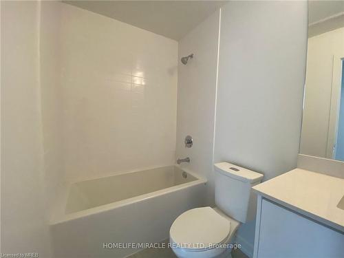 407-55 Duke Street W, Kitchener, ON - Indoor Photo Showing Bathroom