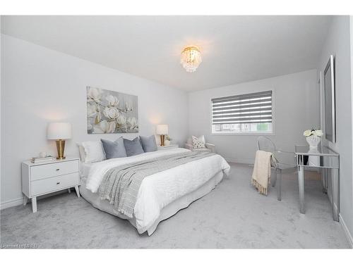 25 Elsegood Drive, Guelph, ON - Indoor Photo Showing Bedroom