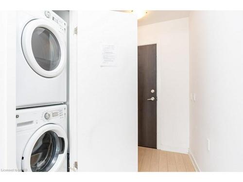 2508-10 Park Lawn Road, Etobicoke, ON - Indoor Photo Showing Laundry Room
