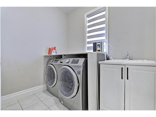 58 Curran Road, Hamilton, ON - Indoor Photo Showing Laundry Room