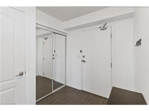 203-1005 Nadalin Heights, Milton, ON - Indoor Photo Showing Other Room