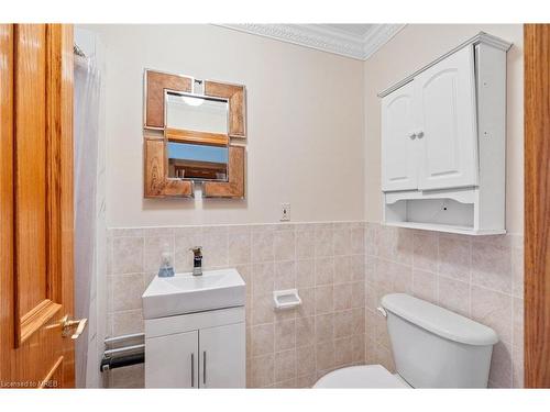 3670-3Rd Concession Road, Essex, ON - Indoor Photo Showing Bathroom