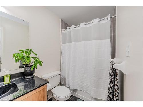 22 Albery Road, Brampton, ON - Indoor Photo Showing Bathroom
