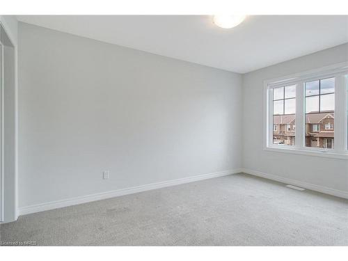 121 Sunflower Place, Welland, ON - Indoor Photo Showing Other Room