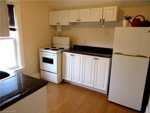 333 Albert Street, Oshawa, ON - Indoor Photo Showing Kitchen