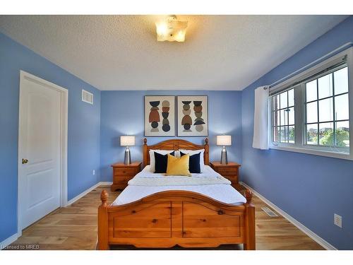 9 Blackcherry Lane, Brampton, ON - Indoor Photo Showing Bedroom