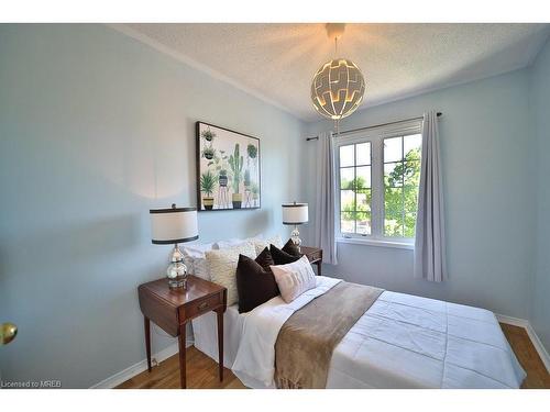 9 Blackcherry Lane, Brampton, ON - Indoor Photo Showing Bedroom