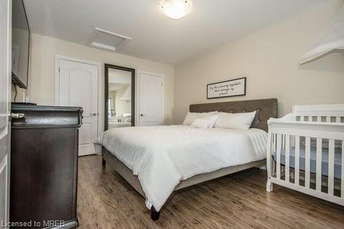 38-420 Linden Drive, Cambridge, ON - Indoor Photo Showing Bedroom