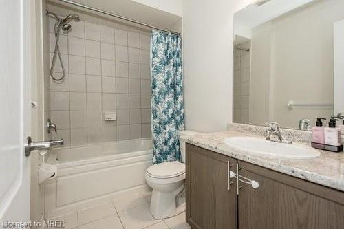 38-420 Linden Drive, Cambridge, ON - Indoor Photo Showing Bathroom