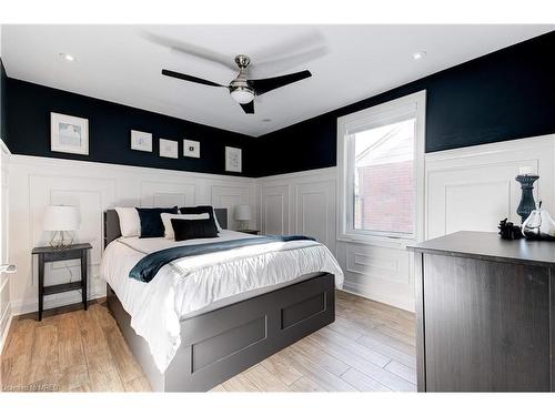 57 Berry Avenue, Hamilton, ON - Indoor Photo Showing Bedroom