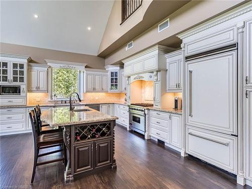 18873 Heartlake Road, Caledon, ON - Indoor Photo Showing Kitchen With Upgraded Kitchen