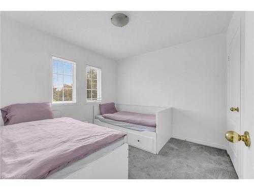 3677 Freeman Terrace, Mississauga, ON - Indoor Photo Showing Bedroom