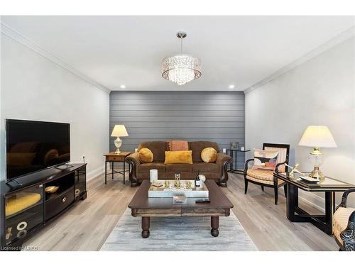 1012 Mill Street, Muskoka Lakes, ON - Indoor Photo Showing Living Room