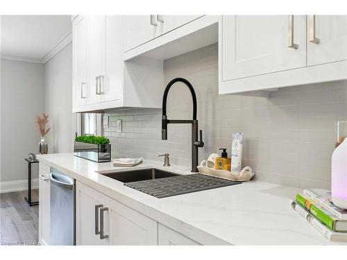 1012 Mill Street, Muskoka Lakes, ON - Indoor Photo Showing Kitchen