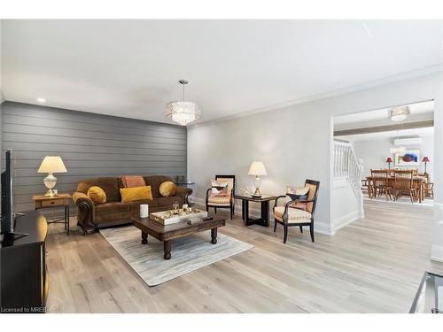 1012 Mill Street, Muskoka Lakes, ON - Indoor Photo Showing Living Room